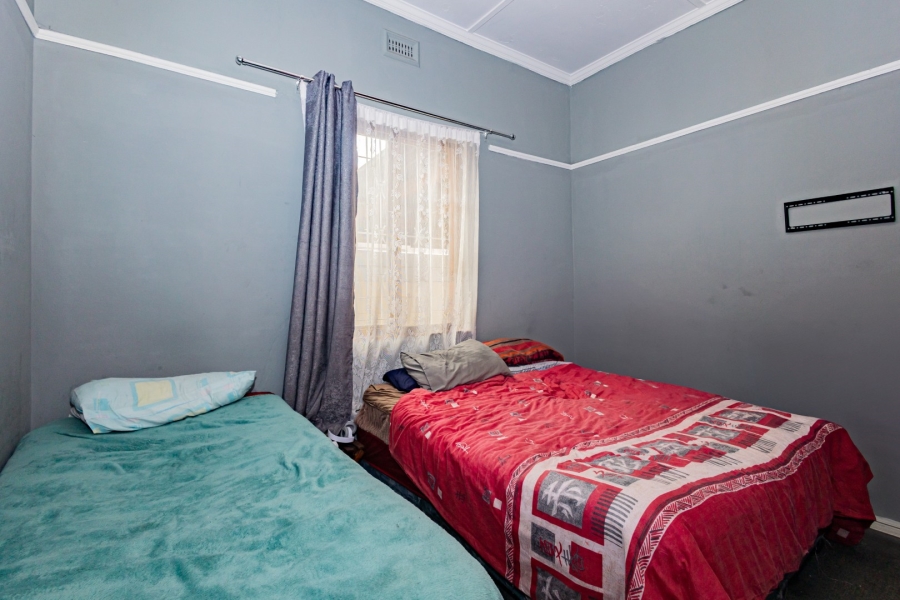 5 Bedroom Property for Sale in Parow Valley Western Cape